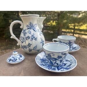 Blue Danube China Coffee Pot  2 cups 2 saucers